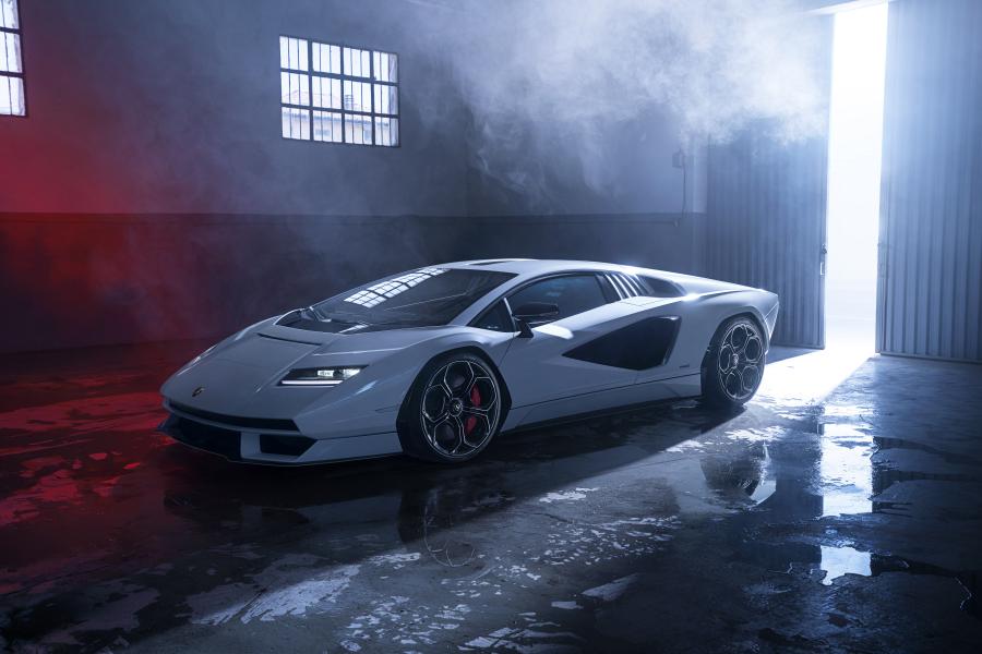  Lamborghini Countach LPI 800-4 2021 года  (фото 4 из 21)
